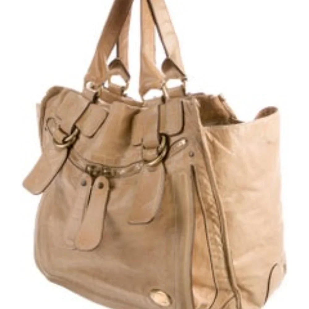 $$$REDUCED   CHLOÉ Grained Leather Tote - Picture 2 of 6